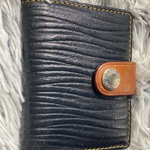 Dooney and Bourke card holder